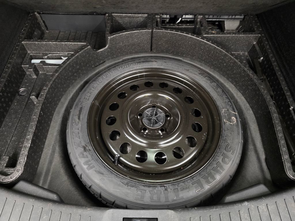 Used 2019 Lincoln MKC Premiere image 36