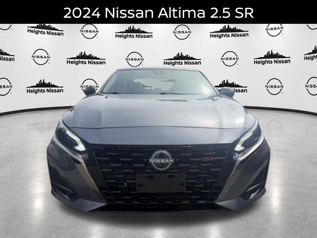 Used 2024 Nissan Altima 2.5 SR w/ SR Premium Package FWD image 8