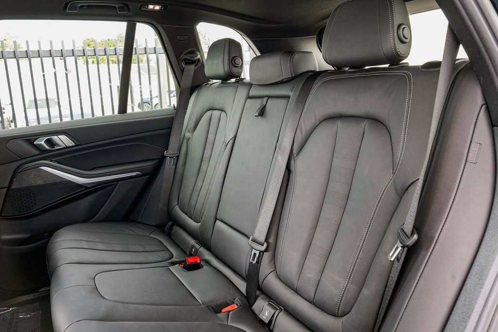 Used 2022 BMW X5 xDrive45e w/ M Sport Package image 19