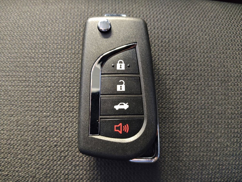 Used 2021 Toyota Corolla LE image 32