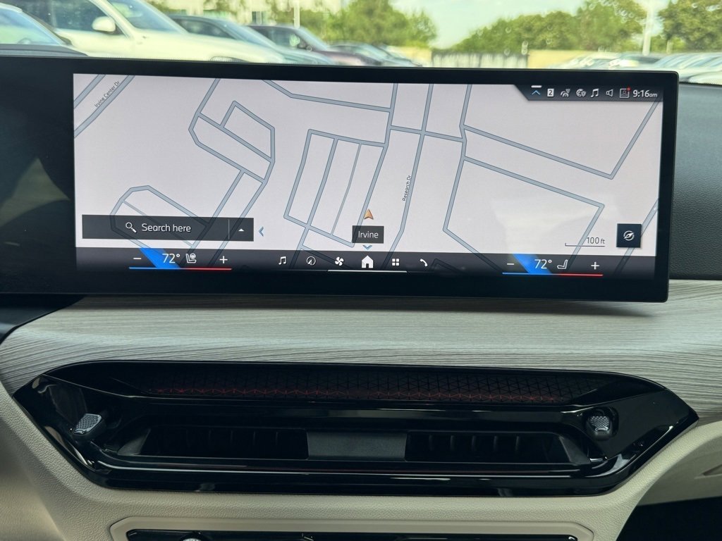 Used 2025 BMW 330i Sedan w/ Premium Package image 29