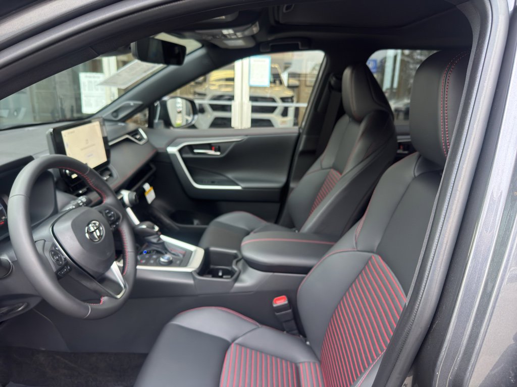 Used 2025 Toyota RAV4 XSE image 4
