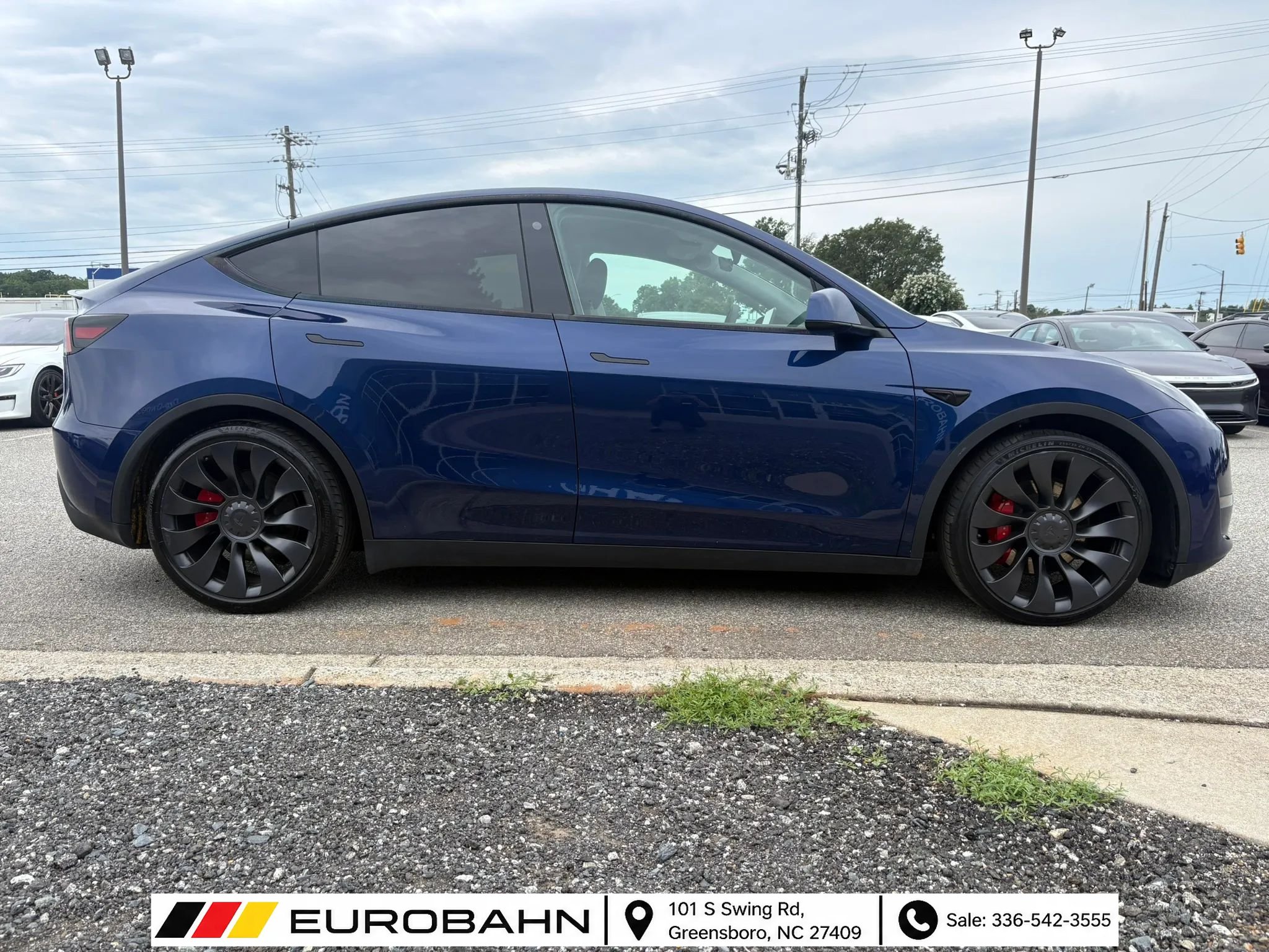 Used 2023 Tesla Model Y Performance AWD/4WD image 24