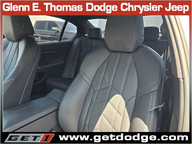 Used 2025 BMW 530i w/ M Sport Package RWD image 23