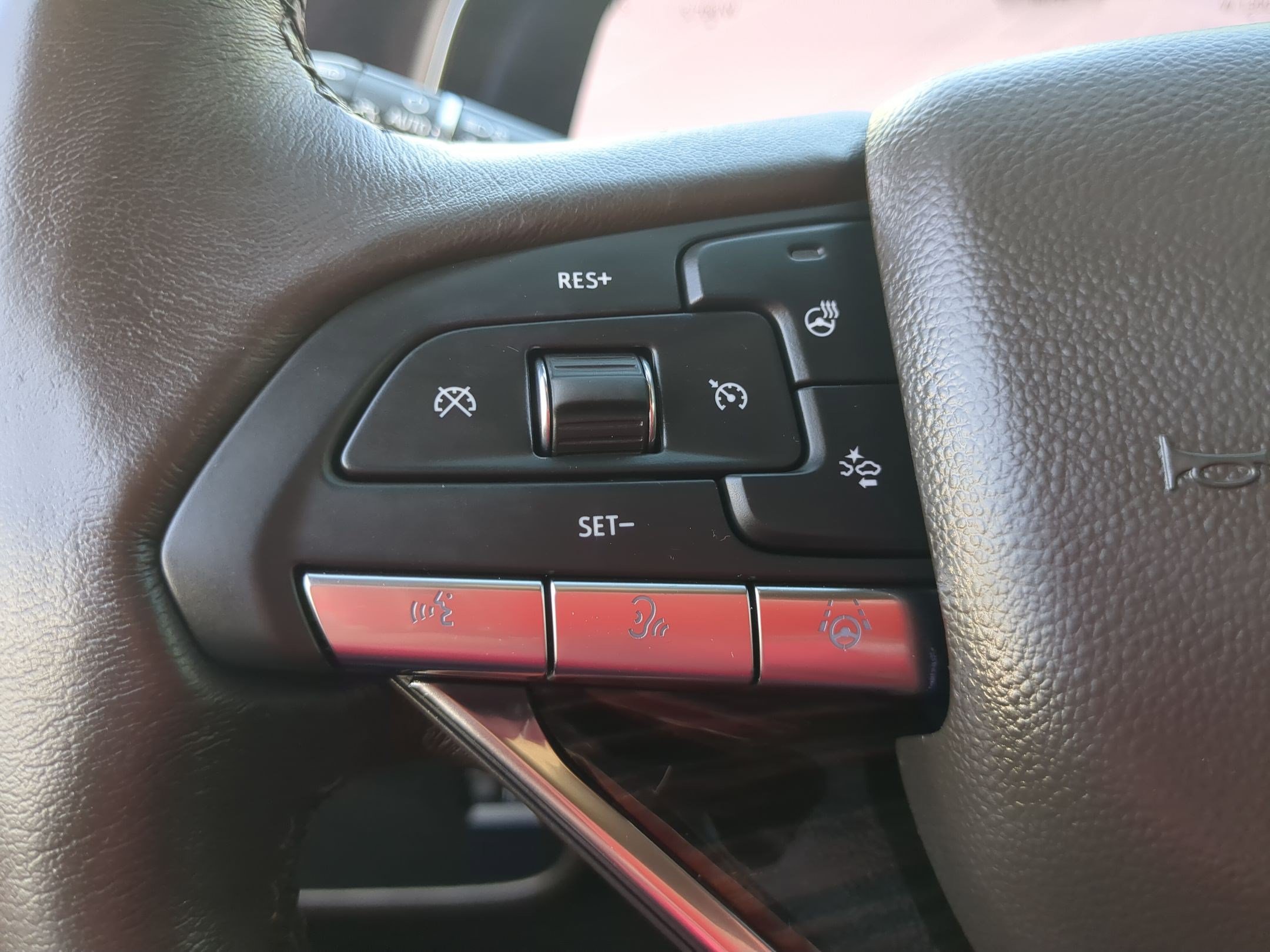 Certified 2023 Cadillac Escalade Premium Luxury AWD/4WD image 18