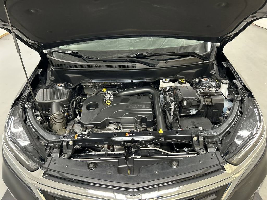 Used 2023 Chevrolet Equinox LT image 24