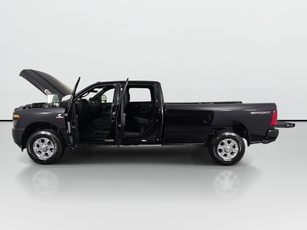 New 2026 RAM 3500 Big Horn AWD/4WD image 10