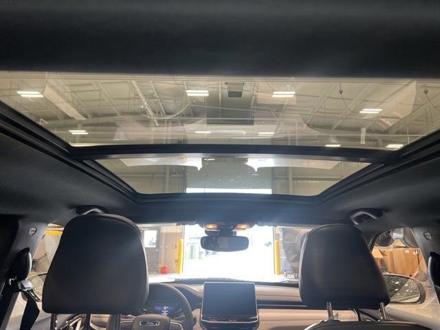 New 2025 Jeep Compass Limited w/ Sun & Sound Group image 20