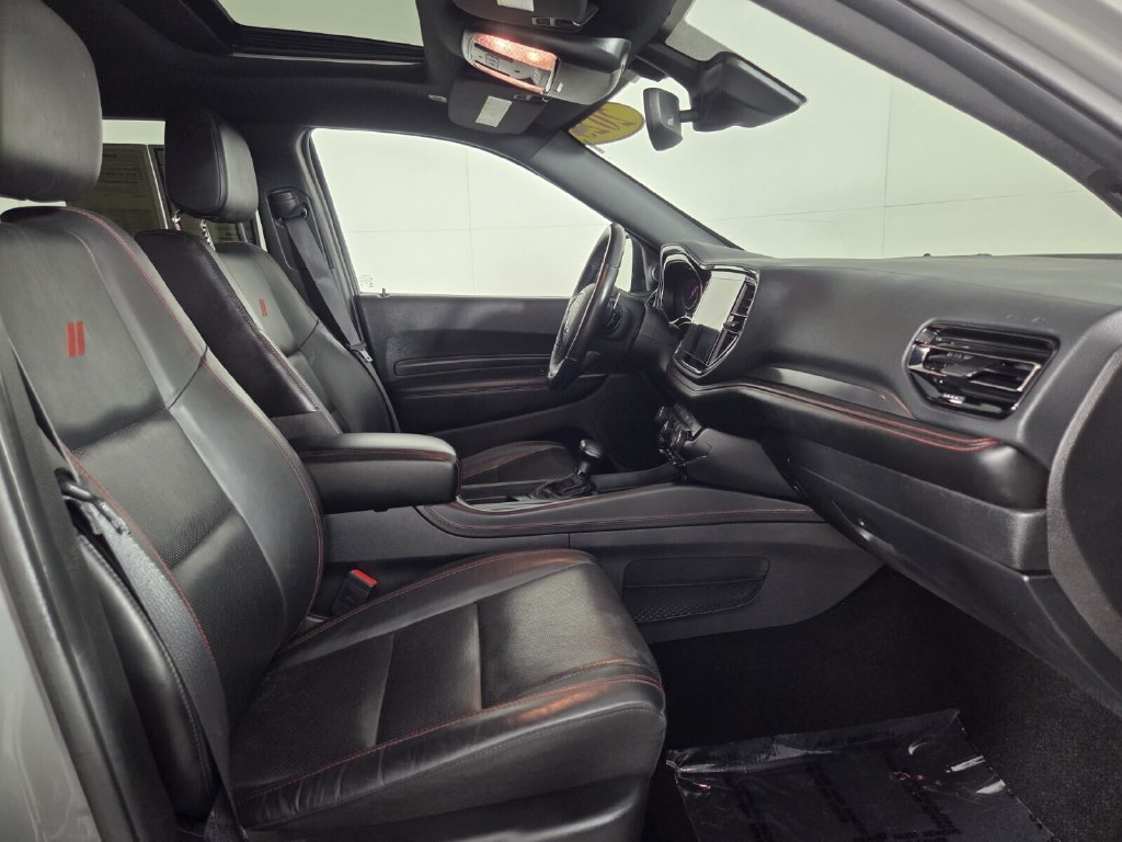 Used 2025 Dodge Durango GT AWD/4WD image 32