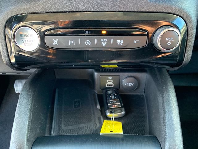 Used 2024 Ford Escape Platinum image 32