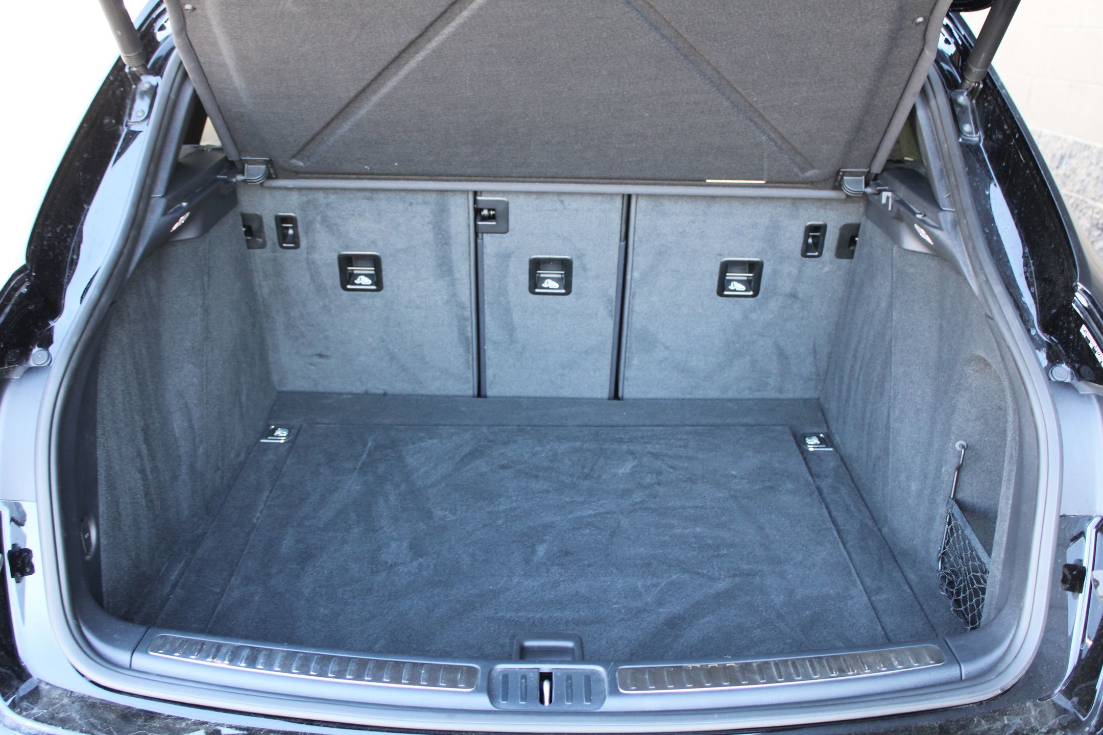 Certified 2023 Porsche Macan S image 24