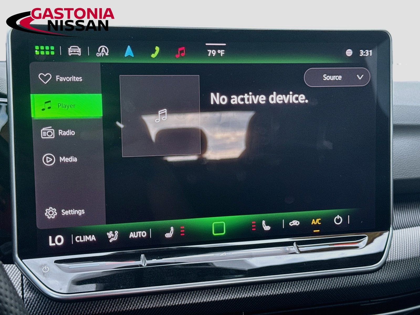 Used 2025 Volkswagen GTI SE FWD image 19