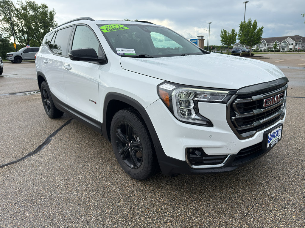 Used 2023 GMC Terrain AT4 w/ Tech Package AWD/4WD image 6