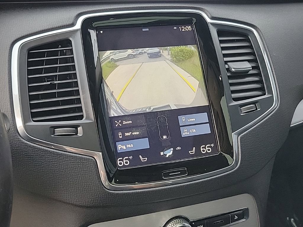 Used 2016 Volvo XC90 T6 Momentum w/ Vision Package image 23