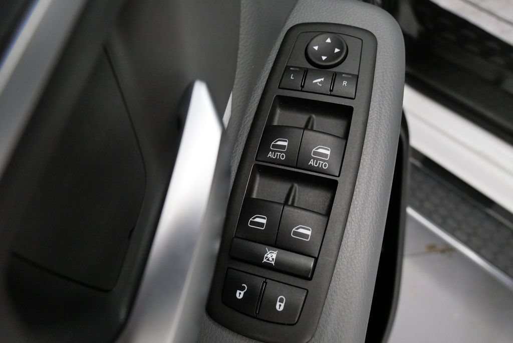 Used 2022 RAM 1500 Big Horn AWD/4WD image 14
