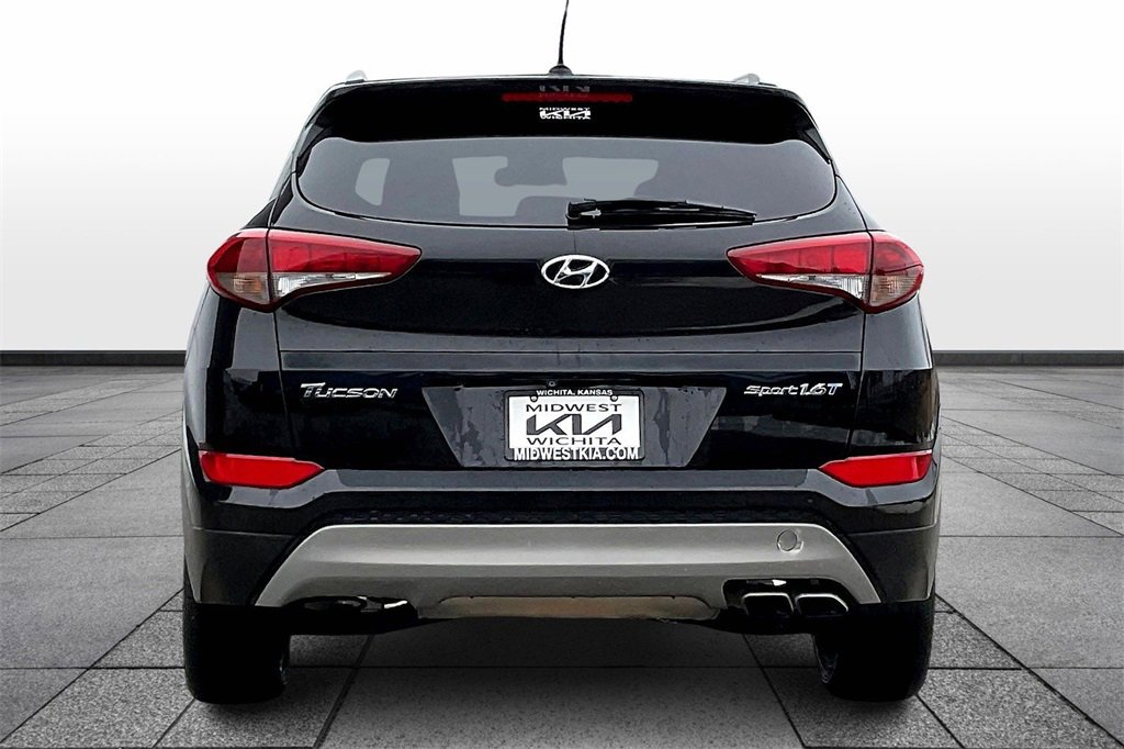 Used 2017 Hyundai Tucson Sport image 4