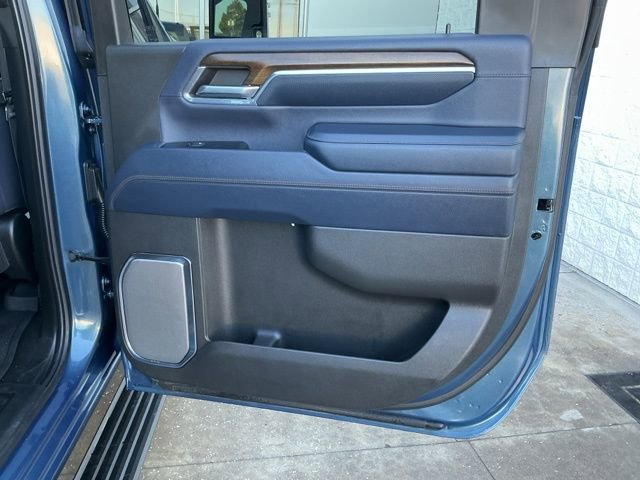 Used 2024 Chevrolet Silverado 3500 High Country w/ Technology Package image 24