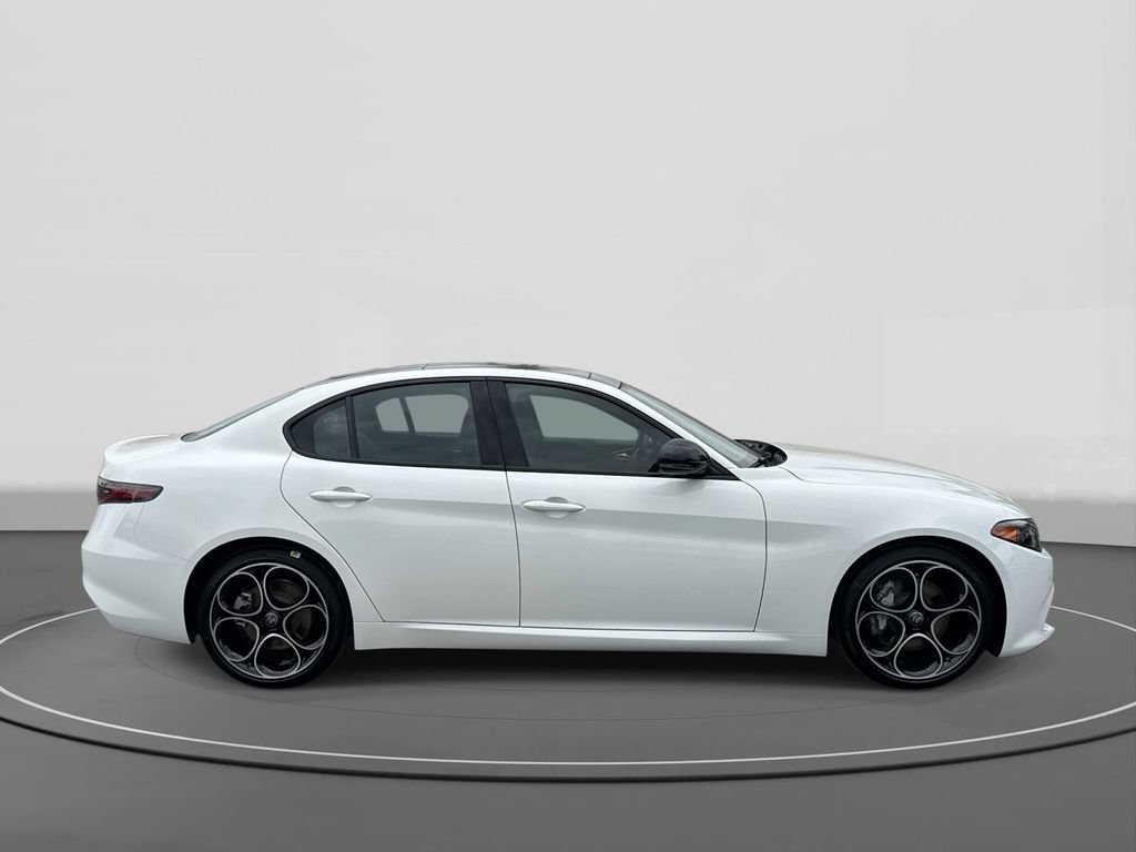 New 2026 Alfa Romeo Giulia w/ Driving Assist Package RWD image 3