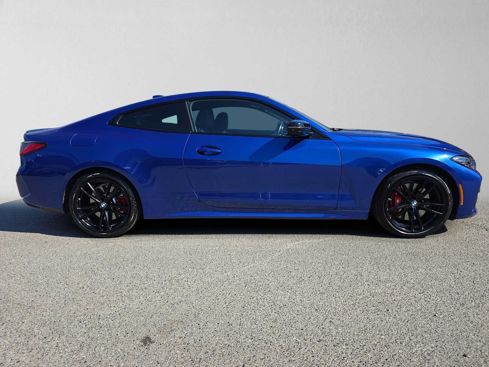 Used 2023 BMW 430i xDrive Coupe w/ M Sport Package AWD/4WD image 2