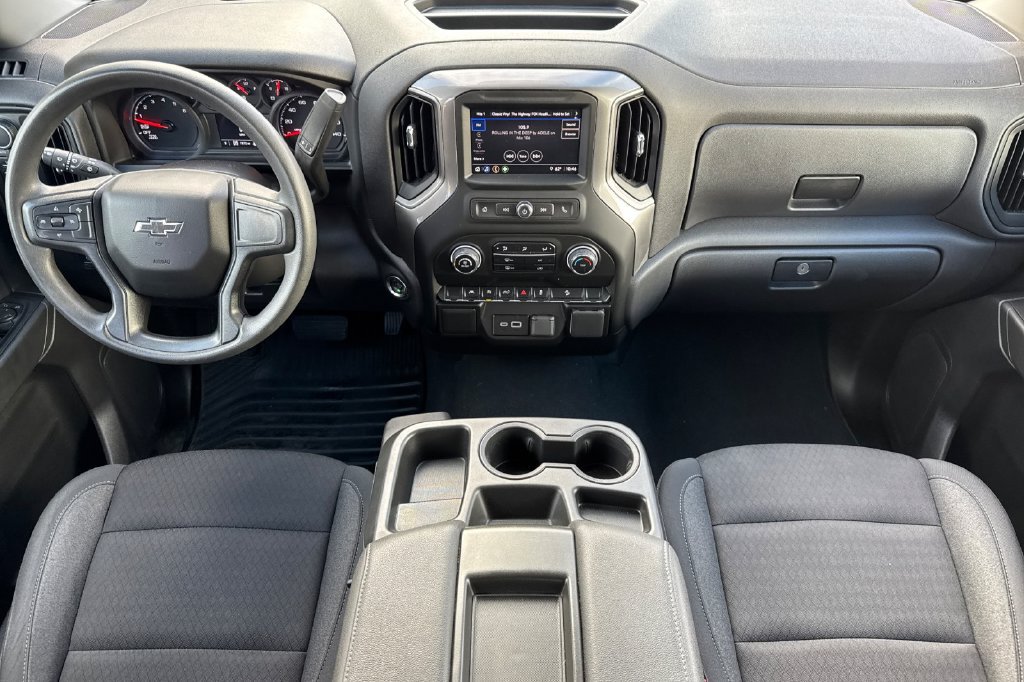 Used 2025 Chevrolet Silverado 1500 Custom Trail Boss AWD/4WD image 5