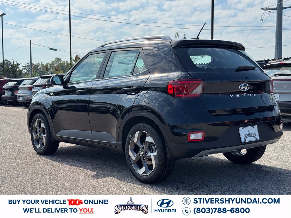 New 2026 Hyundai Venue SEL FWD image 12