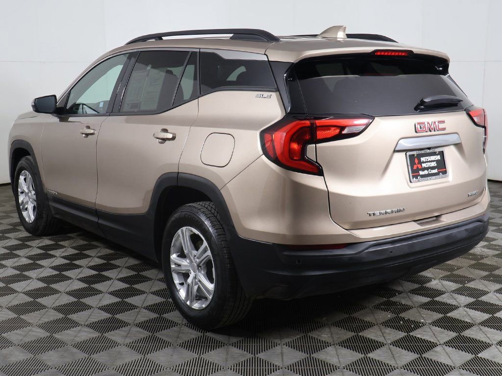 Used 2018 GMC Terrain SLE w/ Driver Convenience Package image 7