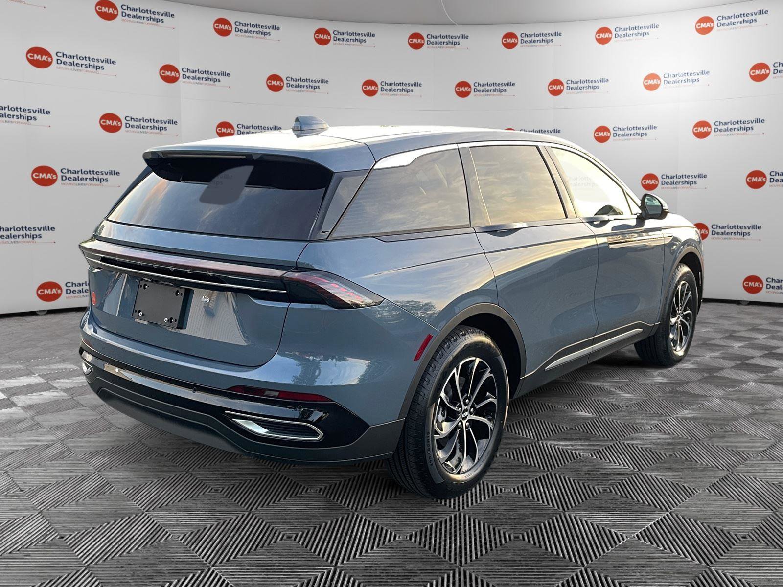 New 2026 Lincoln Nautilus Premier AWD/4WD image 5