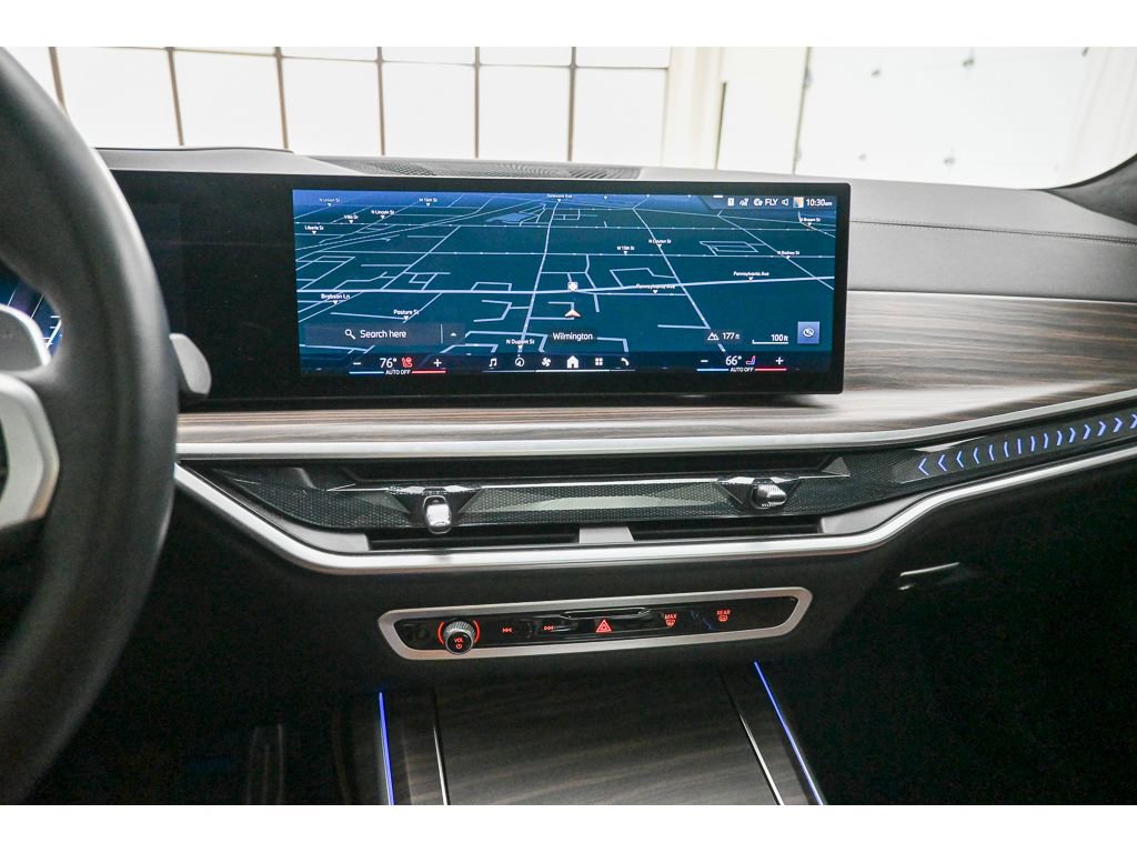 Used 2025 BMW X7 xDrive40i w/ Executive Package image 15