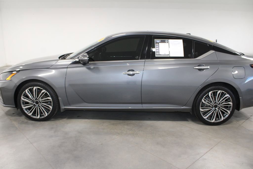 Used 2024 Nissan Altima 2.5 SL image 6
