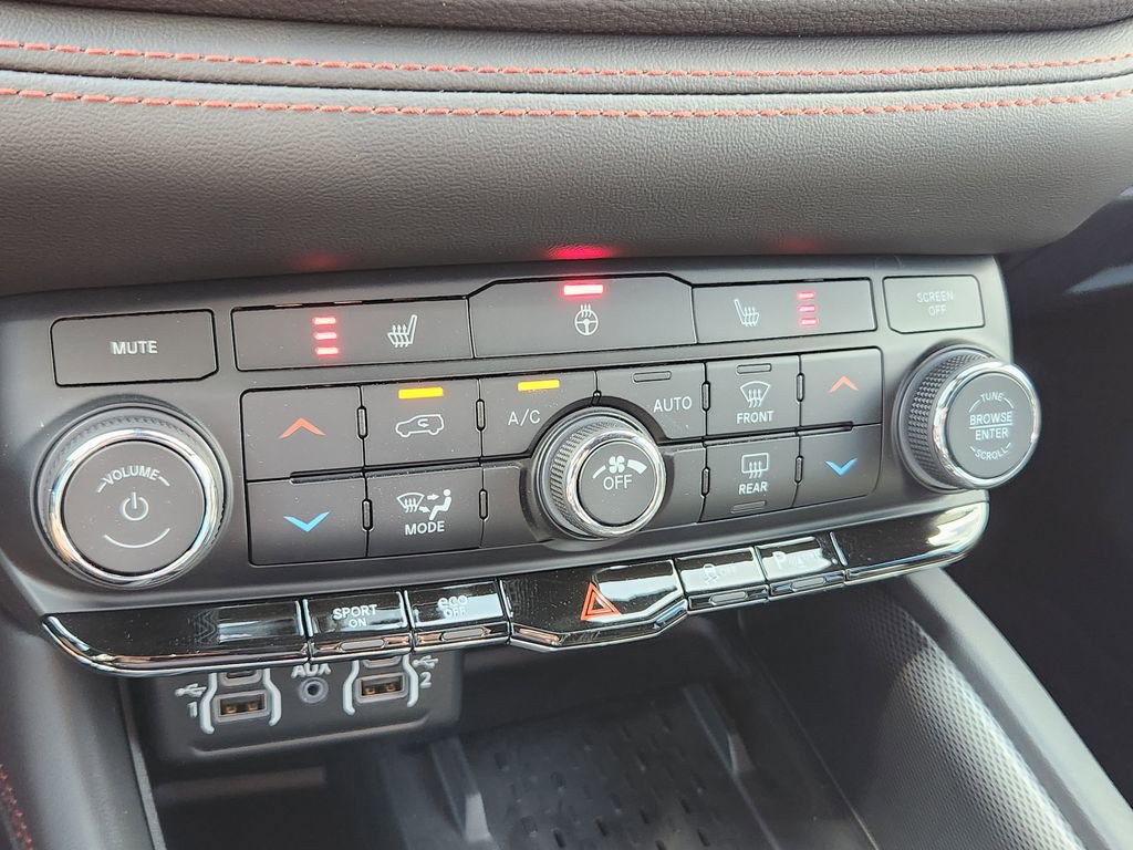 New 2025 Dodge Durango R/T w/ Blacktop Package image 24