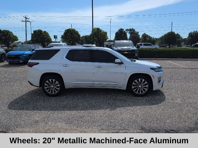 Used 2023 Chevrolet Traverse Premier AWD/4WD image 17