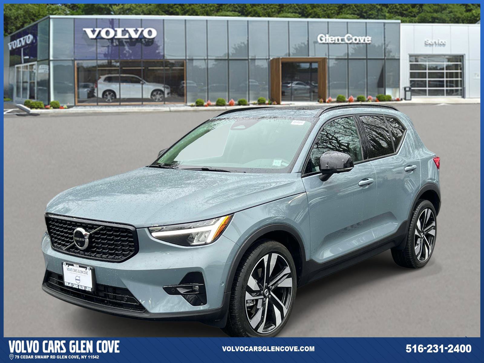 Used 2023 Volvo XC40 B5 Plus w/ Protection Package Premier image 2
