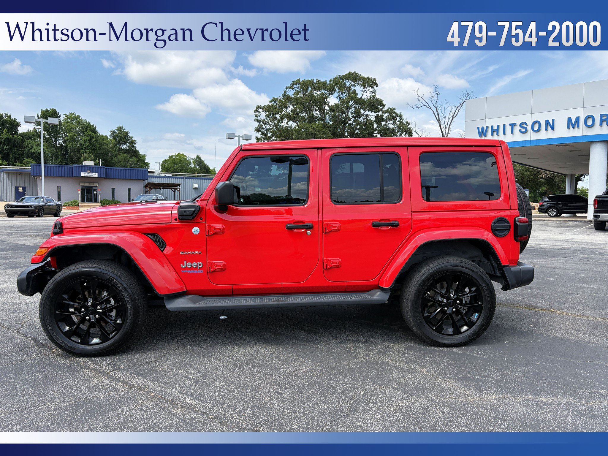 Used 2022 Jeep Wrangler Unlimited Sahara AWD/4WD image 2
