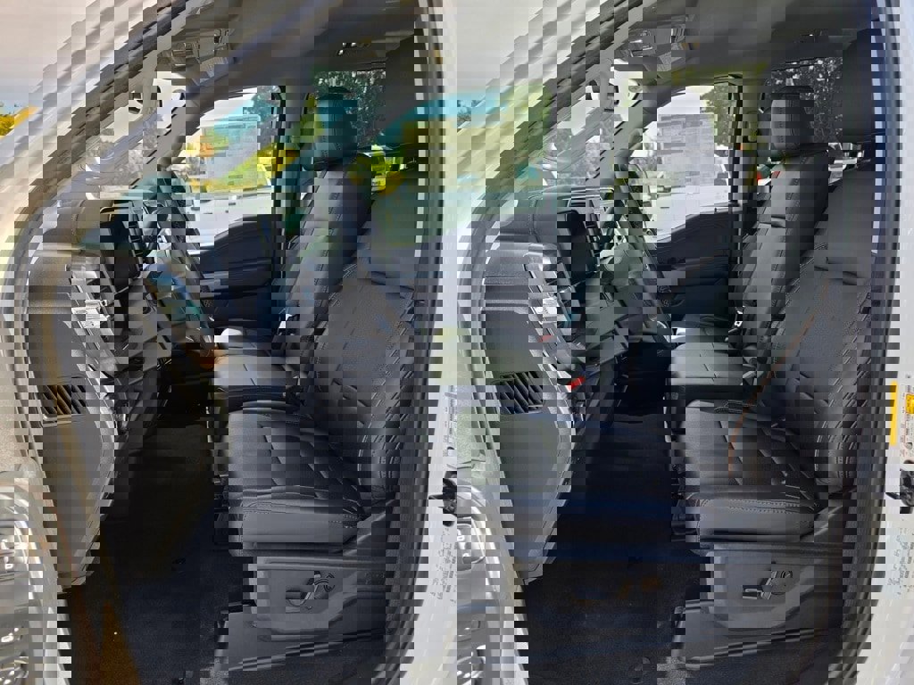 New 2026 Ford F350 Lariat w/ FX4 Off-Road Package image 7