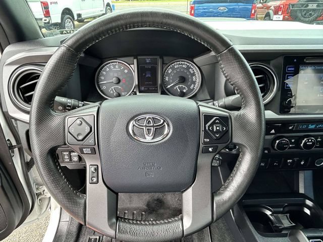 Used 2017 Toyota Tacoma TRD Pro AWD/4WD image 29