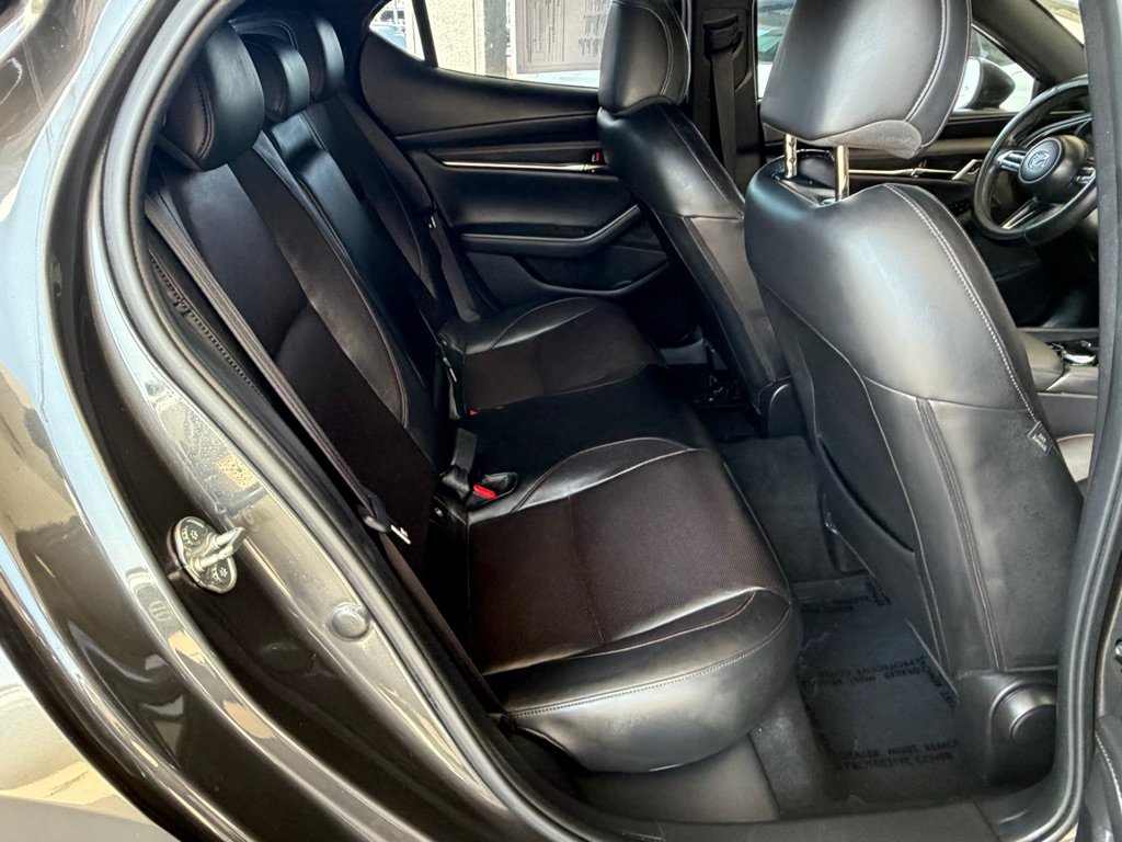 Used 2019 MAZDA MAZDA3 AWD Hatchback w/ Premium Pkg image 31