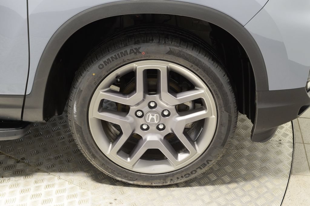 Used 2023 Honda Passport EX-L image 39
