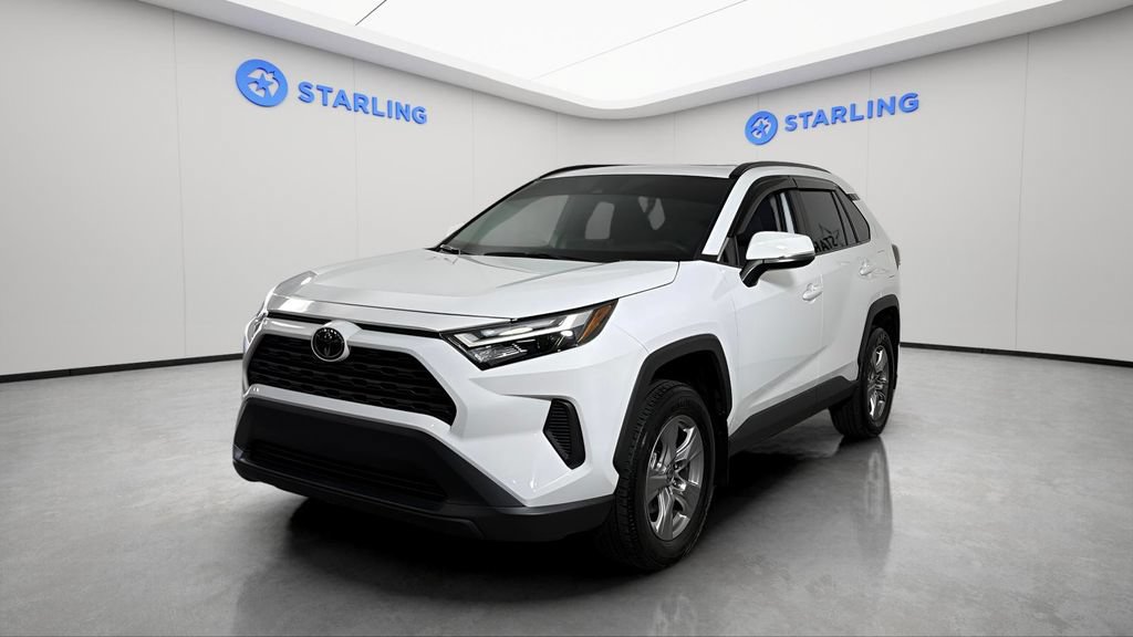 Used 2025 Toyota RAV4 XLE w/ Convenience Package FWD image 16