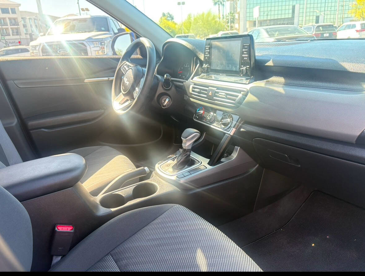 Used 2023 Kia Seltos LX image 4