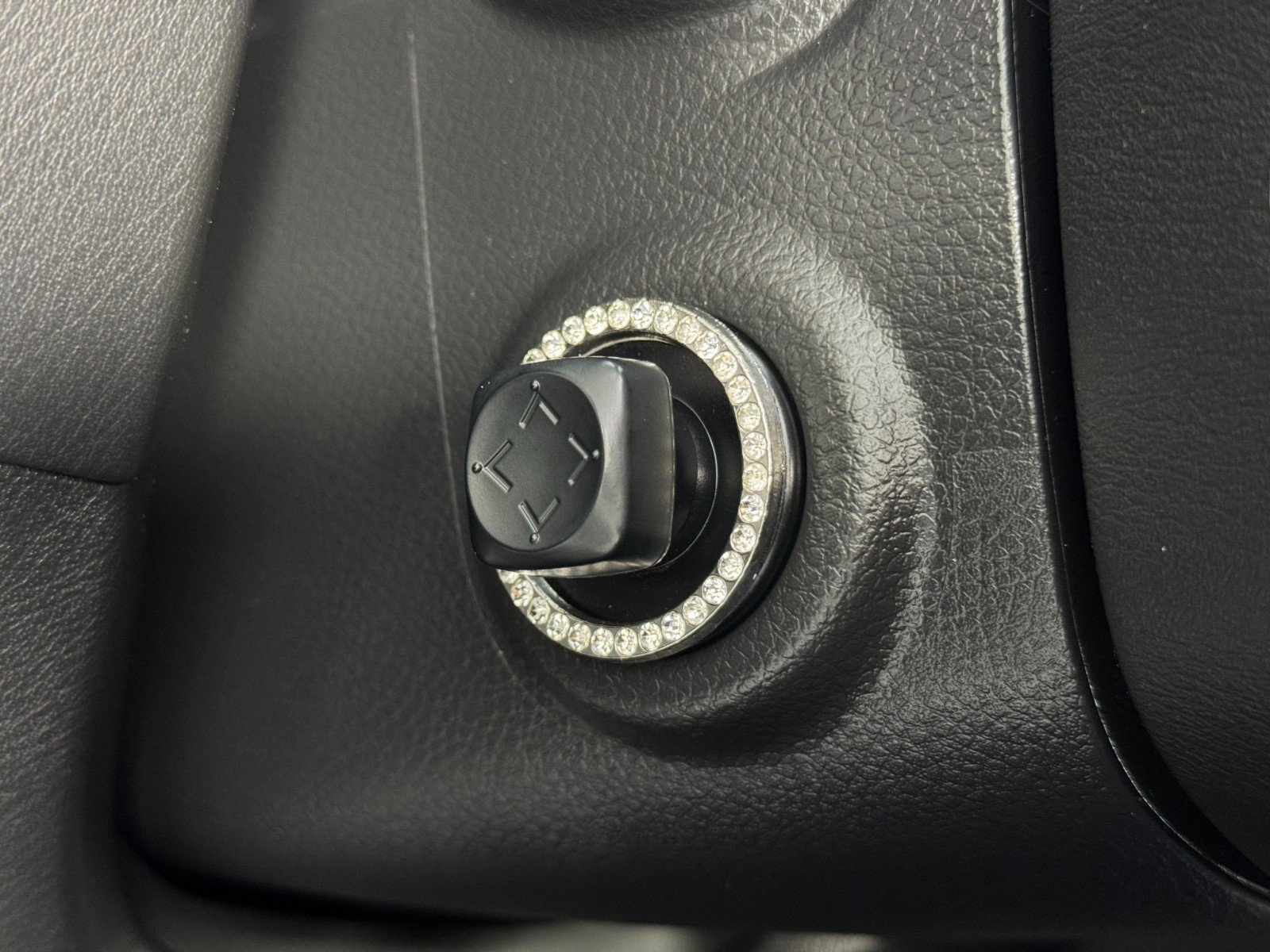 Used 2019 Nissan Armada SV w/ Driver Package image 16