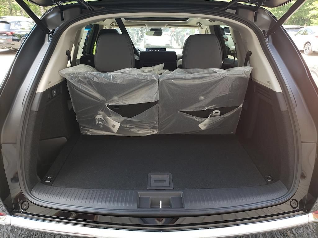 New 2026 Acura MDX SH-AWD image 5