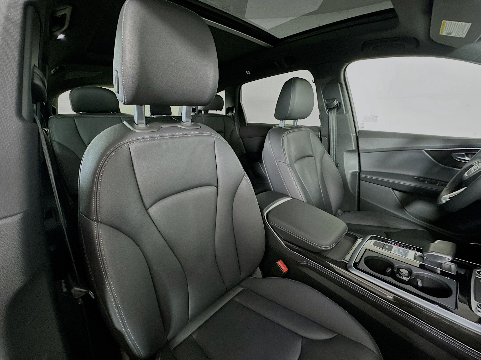 Used 2025 Audi Q7 3.0T Premium Plus image 29