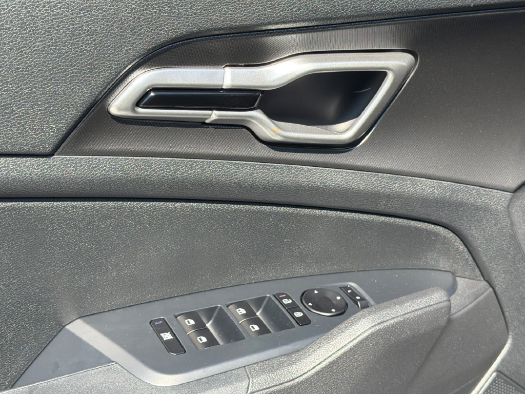 New 2027 Kia Sportage S FWD image 16