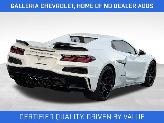 Used 2024 Chevrolet Corvette Z06 RWD image 3