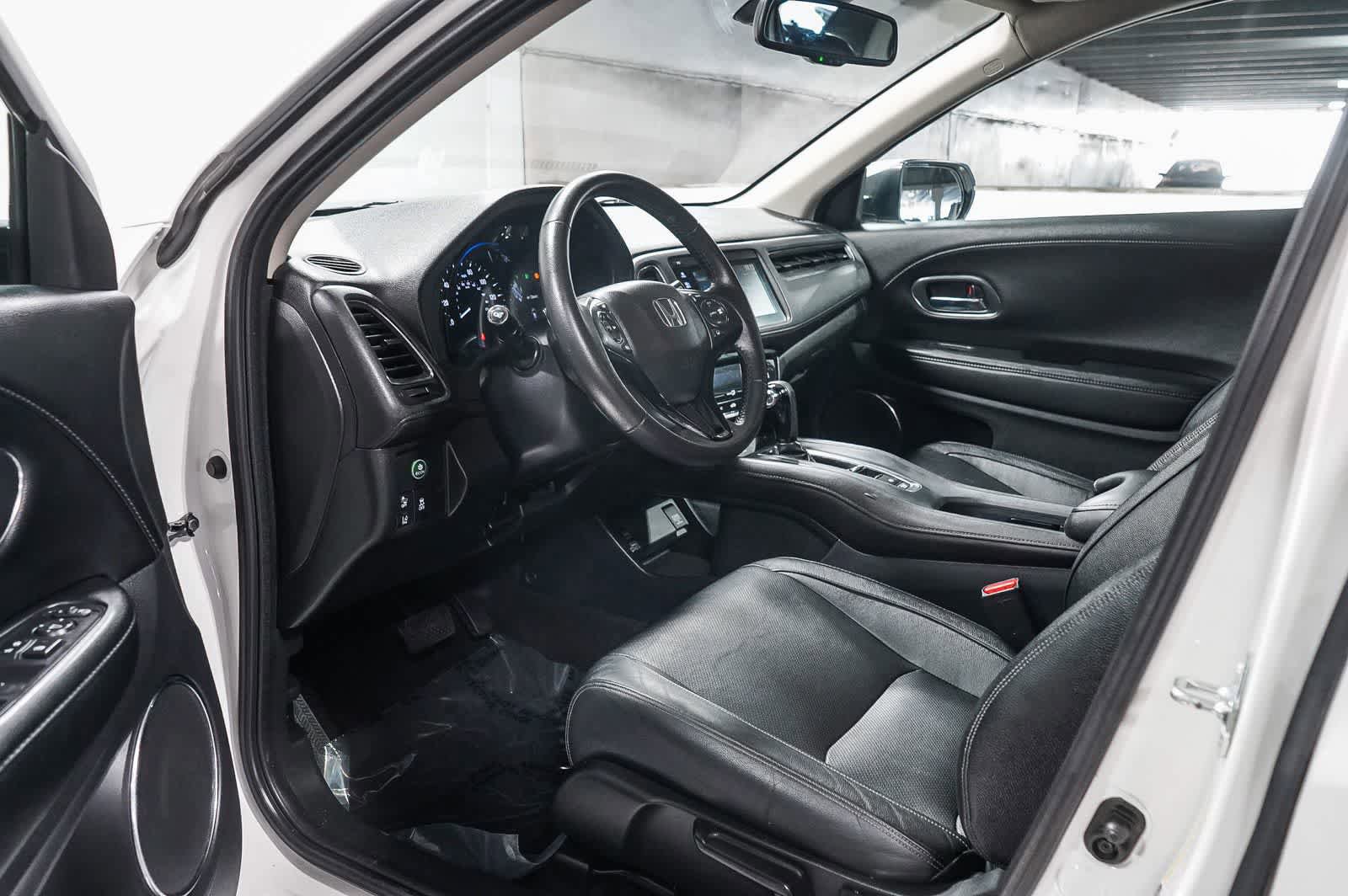 Used 2021 Honda HR-V EX-L image 17