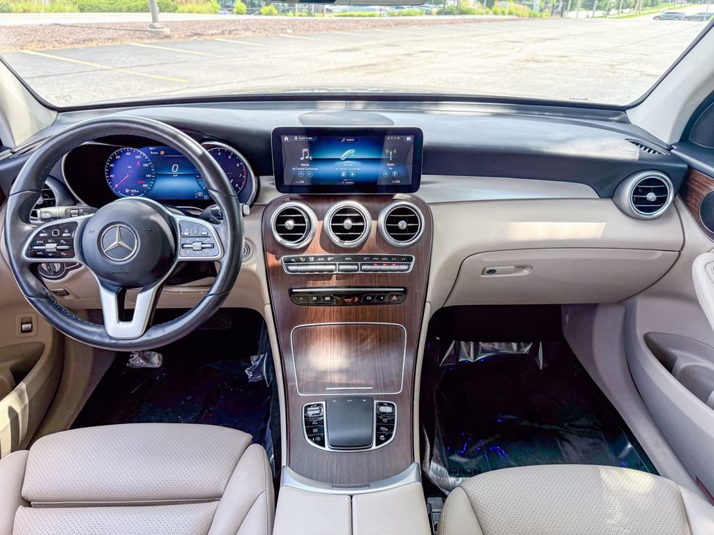 Used 2022 Mercedes-Benz GLC 300 4MATIC image 14