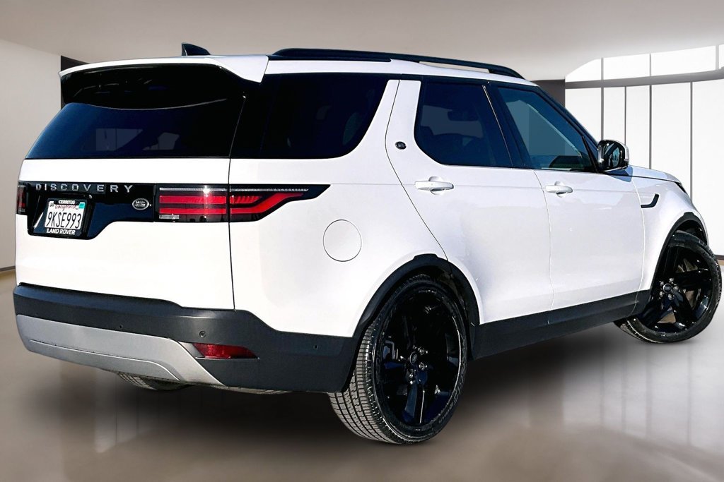 Certified 2023 Land Rover Discovery S AWD/4WD image 6