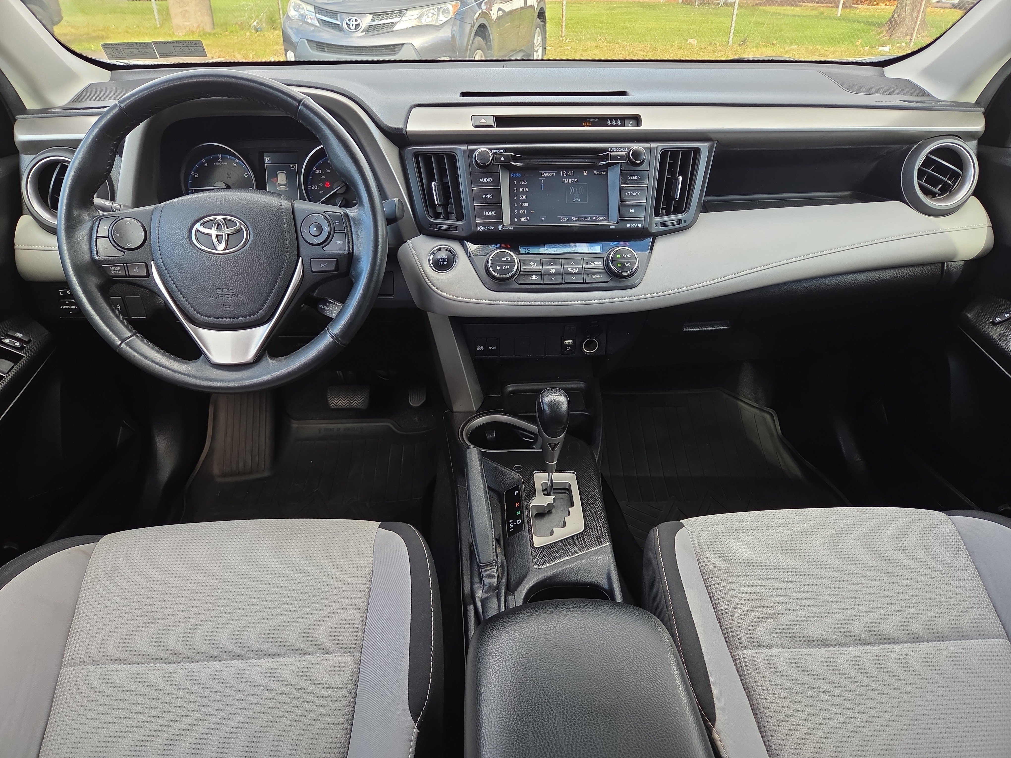 Used 2018 Toyota RAV4 Adventure image 19