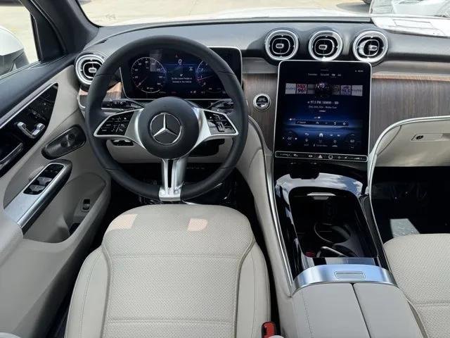 New 2025 Mercedes-Benz GLC 300 image 8
