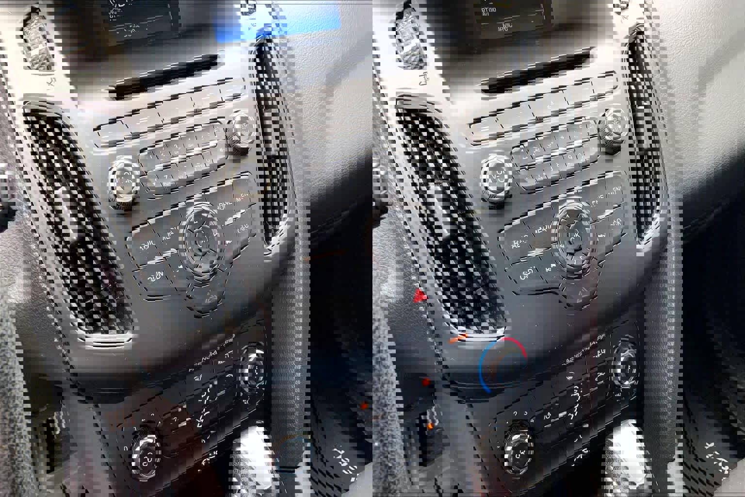 Used 2015 Ford Focus SE image 30